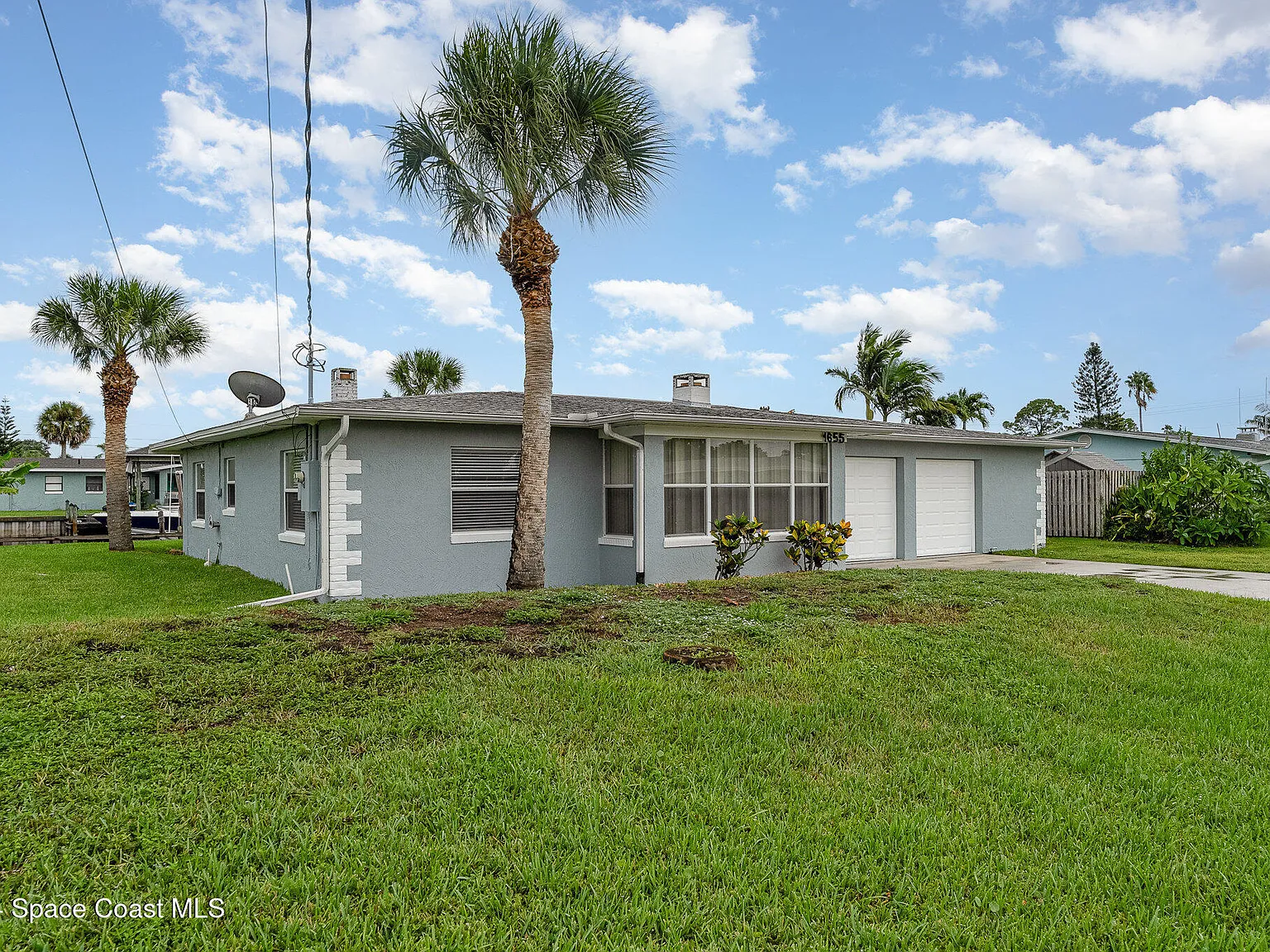 3 bed, 2.0 bath, 1864 sqft, $2,500 — Photo 3