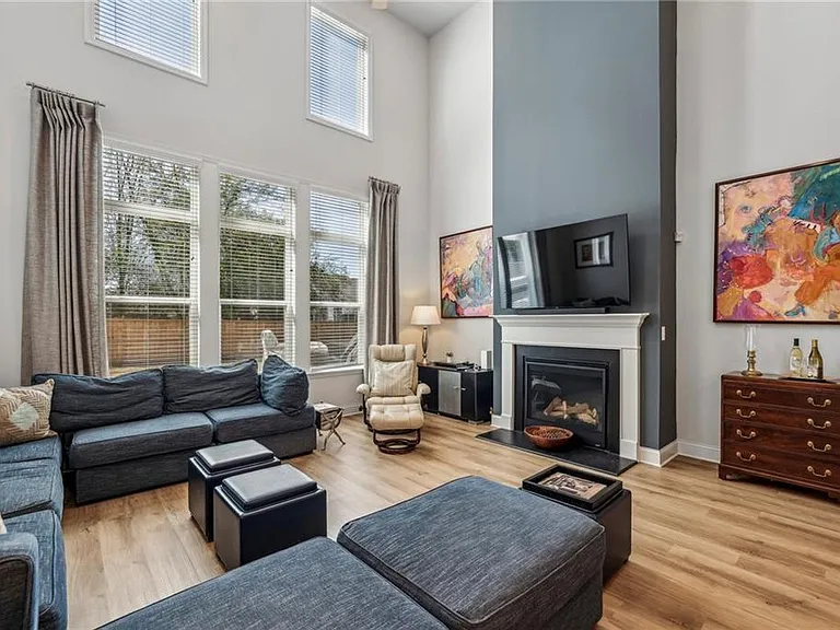 4257 Freight St — Photo 10