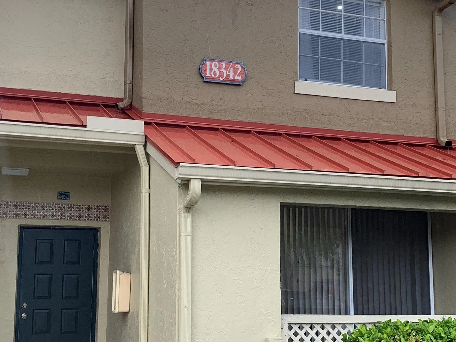 1 bed, 887 sqft, $1,950 — Photo 2