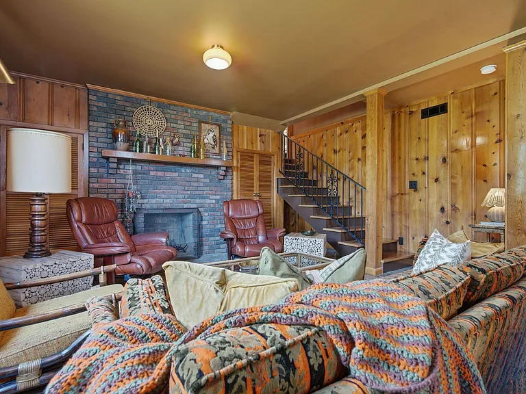 5028 Danby Dr — Photo 24