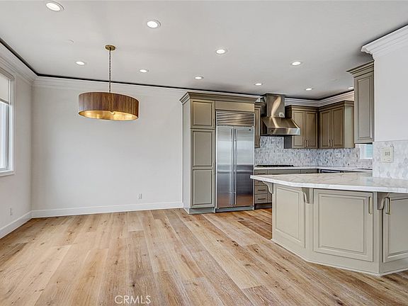 5th image of 115 23rd St