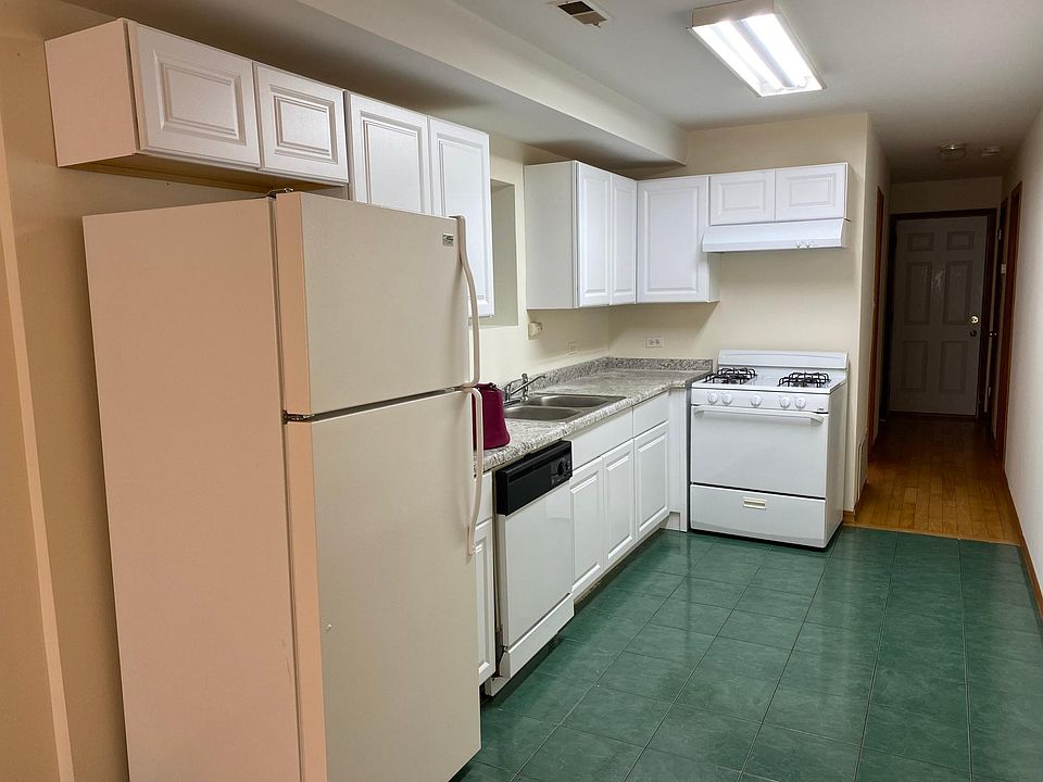 1st image of 2849 N Clybourn Ave #G