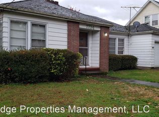 7734 N Chautauqua Blvd, Portland, OR