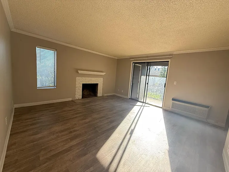 12550 SE Powell Blvd — Photo 9