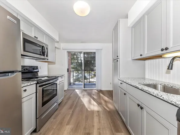 300 Chapel Ct Unit 322, Walkersville, MD 21793