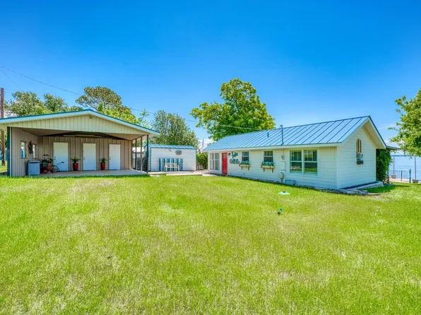 809 Lakeshore Loop, Tow, TX 78672