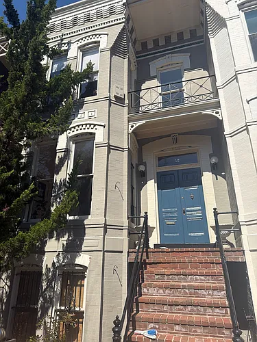 512 Constitution Ave NE #B Photo 1