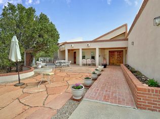1095 Mansion Ridge Rd, Santa Fe, NM 87501