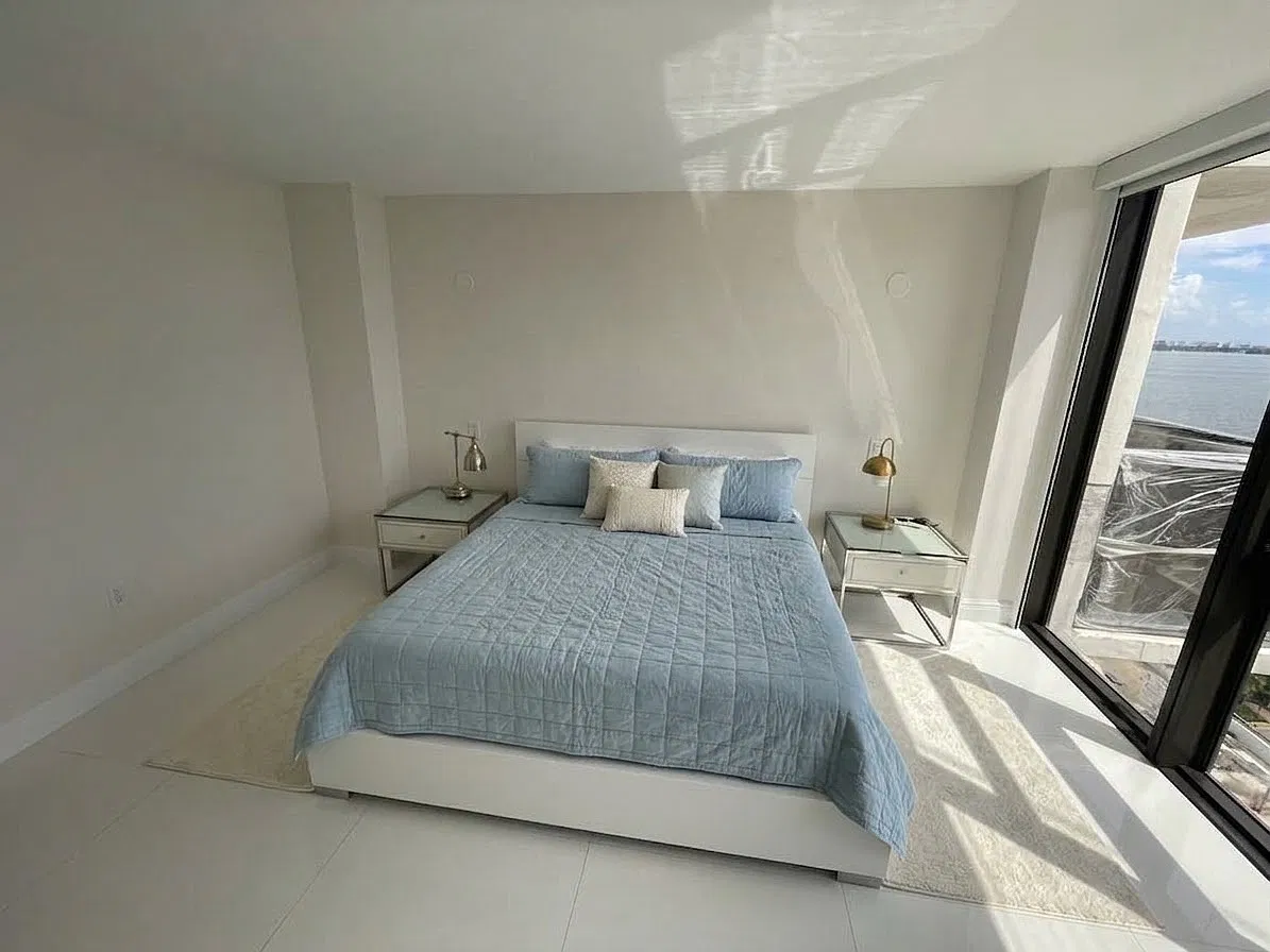 1 bed, 955 sqft, $3,200 — Photo 2