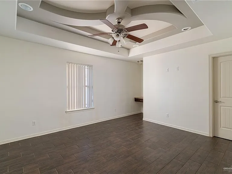 1307 W Fig Ave #B — Photo 7