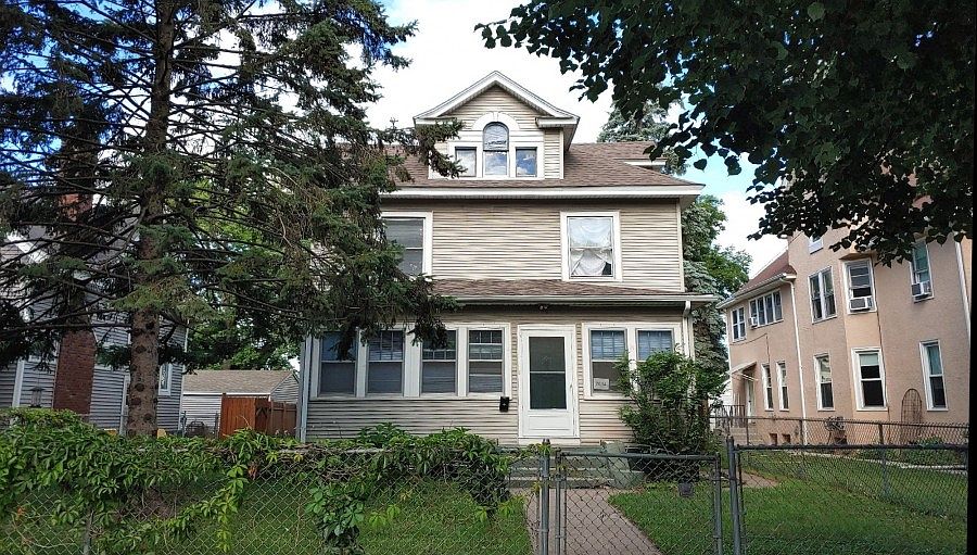 1st image of 2614 Polk St NE