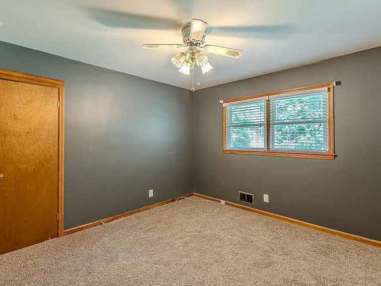 3920 Cliftondale Pl — Photo 19