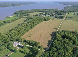 1 Comanche Rd, Meriden, KS 66512