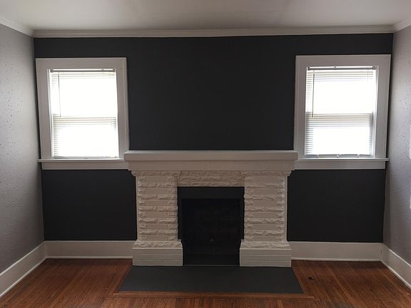 Decorative Fireplace in the living room.