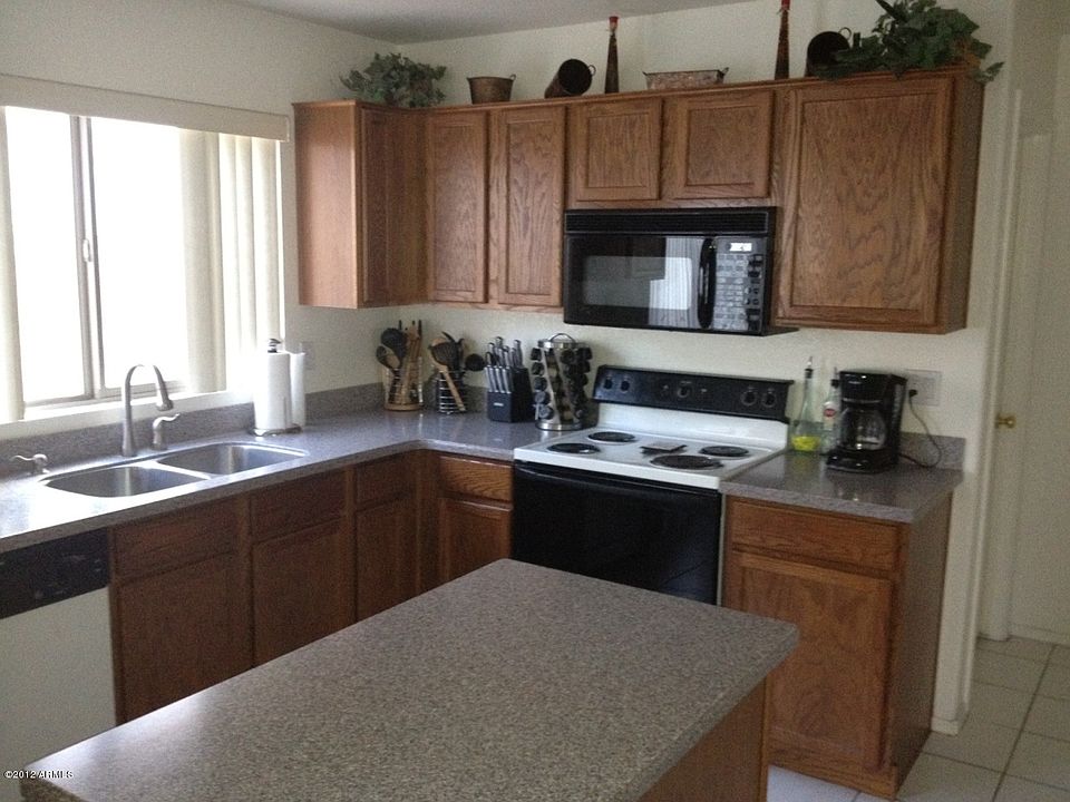 2nd image of 2529 N 114th Ave