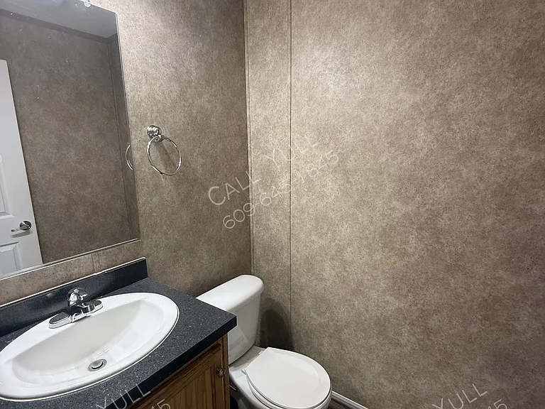 435 Franks Dr — Photo 5