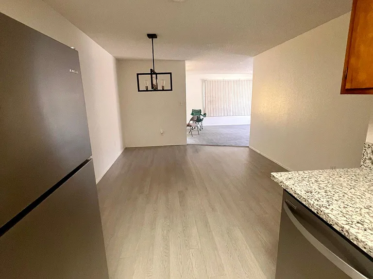 1800 Floyd Ave — Photo 13