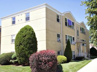 5008 N Marmora Ave, Chicago, IL 60630