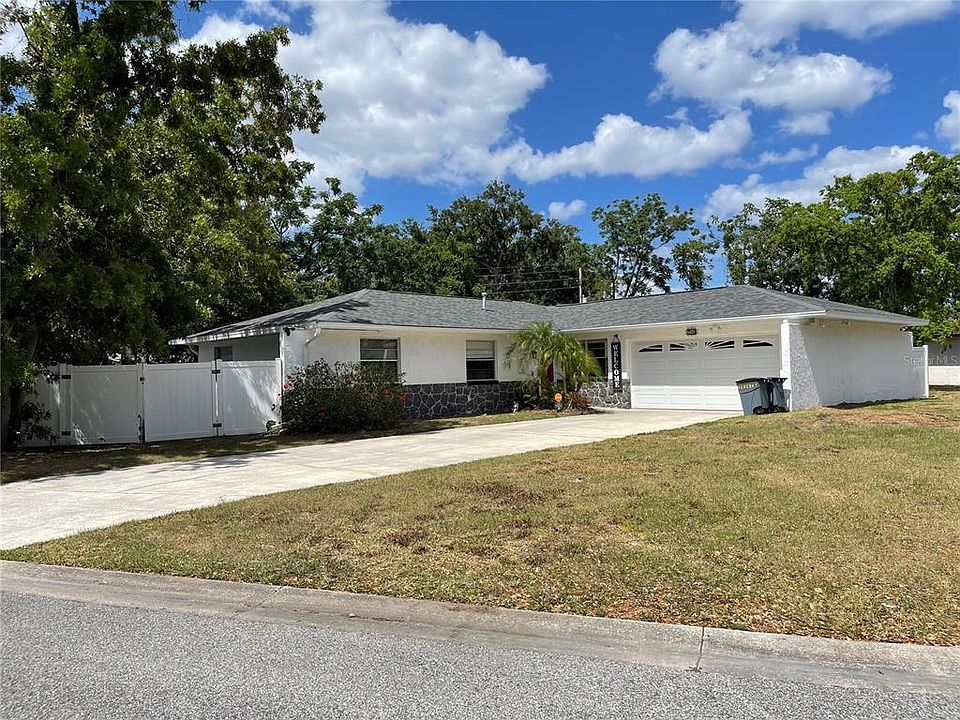 1st image of 710 LAUREL COURT