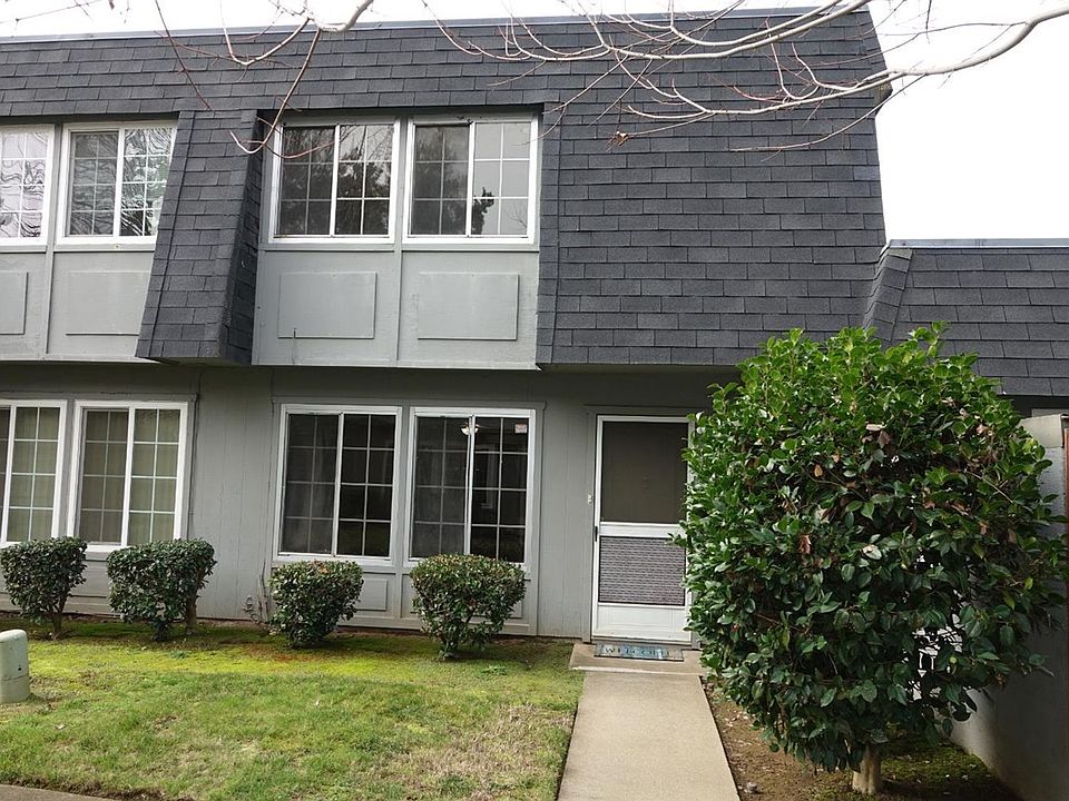 1st image of 8627 La Riviera Dr APT C