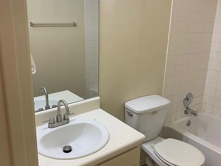523 Greenlawn Blvd — Photo 12