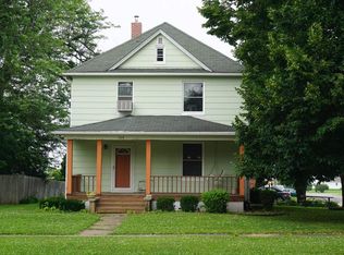 109 S Main St, Annawan, IL 61234