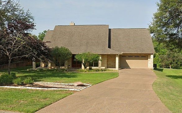 1st image of 15006 Estancia Ln