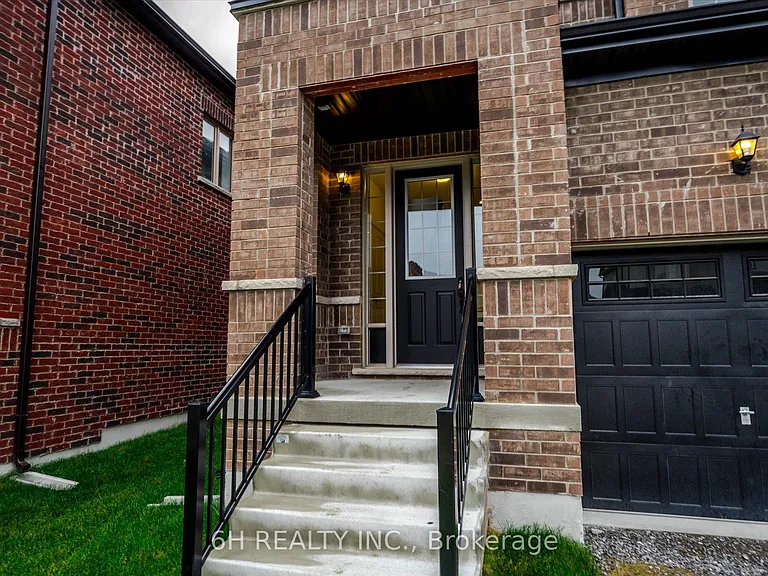 816 Griffin Trl — Photo 2