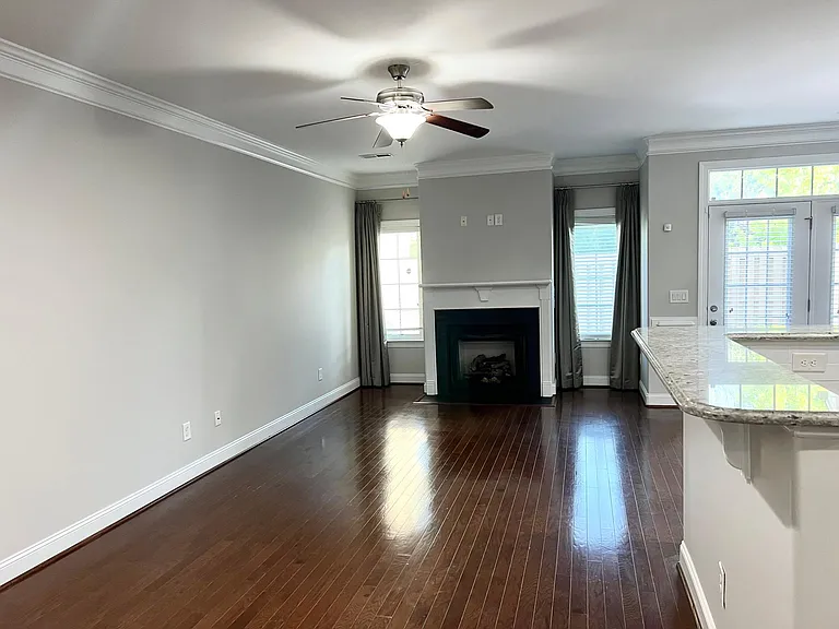 705 Piedmont Crossing Dr — Photo 6