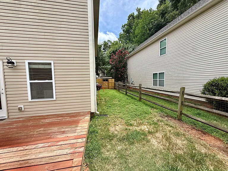 7007 McLothian Ln — Photo 23