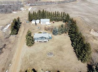 19252 S 462 Township Rural, Camrose County, AB T4V 1X8
