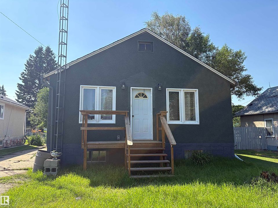 1st image of 4620 Maria Dr E