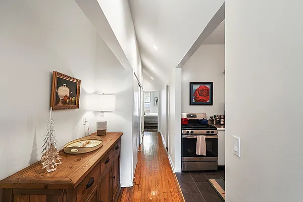 Rented by Corcoran | media 14