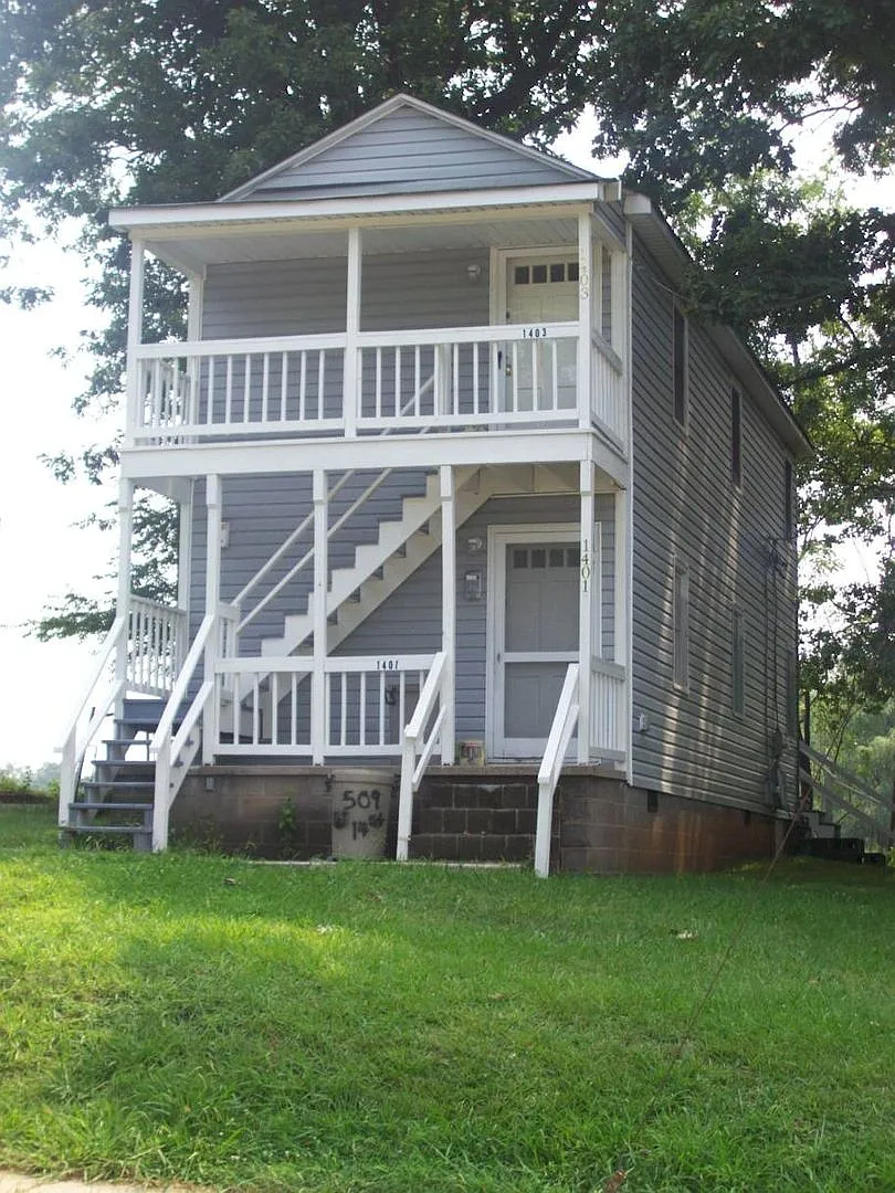 1401 Underwood Avenue — Photo 1