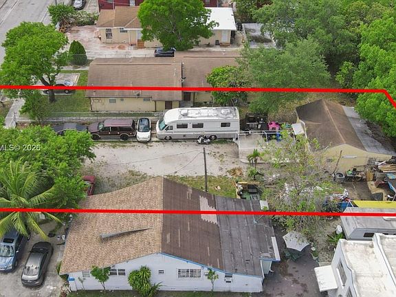 5th image of 369 NW 33rd St