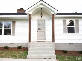 8601 Manns Loop Rd, Apex, NC 27539