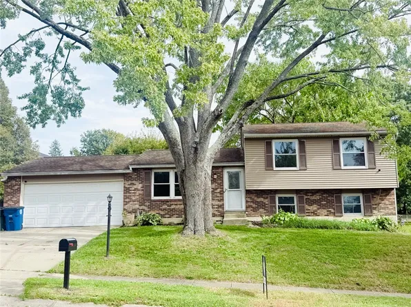 5210 Strathaven Dr, Dayton, OH 45424