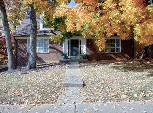 7917 Barbour Manor Dr, Louisville, KY 40241