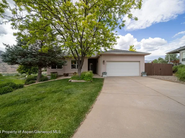 93 Dogwood Ln, Parachute, CO 81635