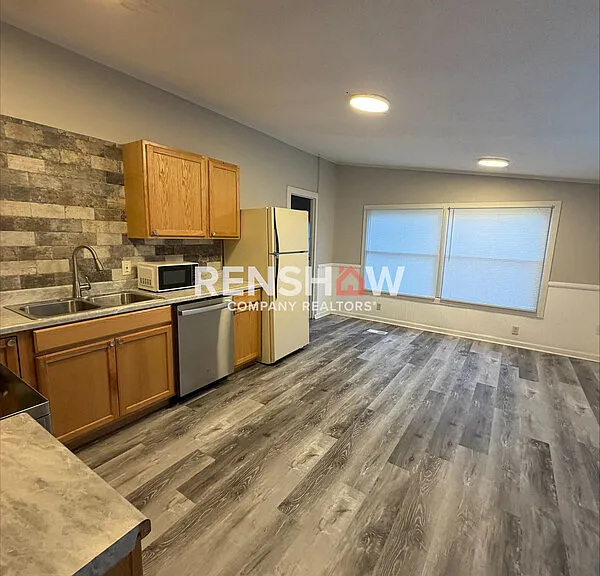 4072 W Main St — Photo 5