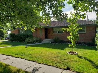 121 6th St, Cheney, WA 99004