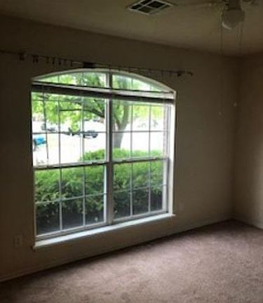 4th image of 1440 Forest Glenn Cir