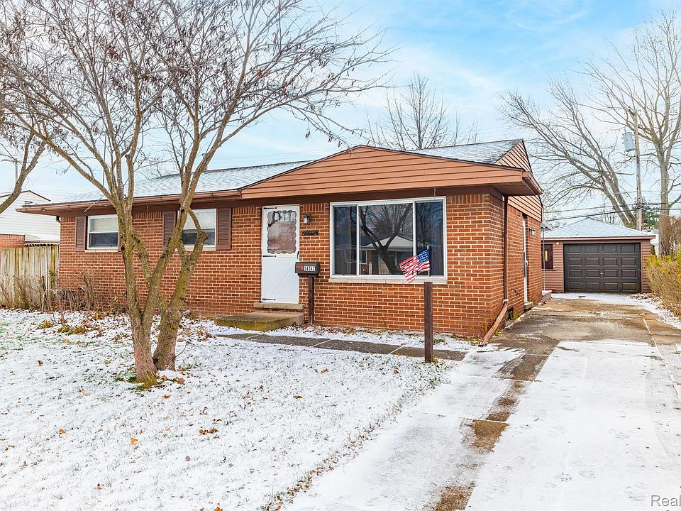 1st image of 34547 Sansburn St
