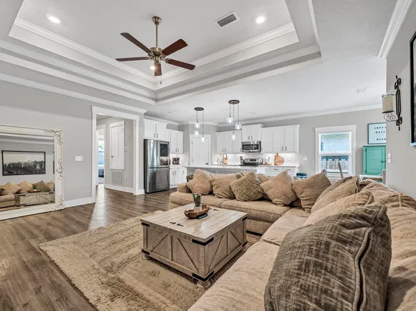 6326 Bedford Ct, Gulf Breeze, FL 32563
