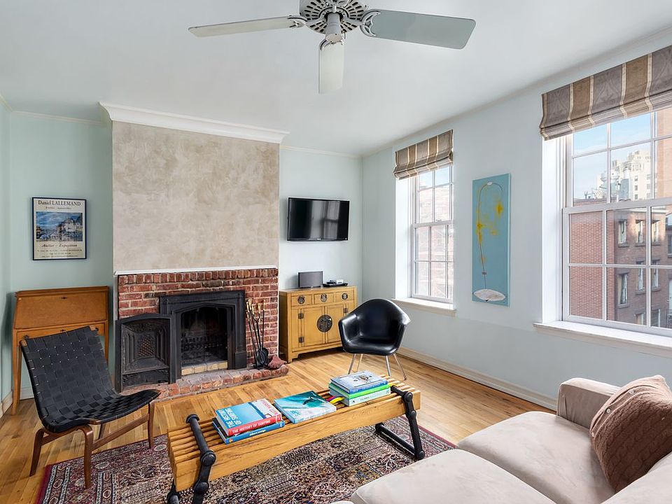 1st image of 822 Greenwich St APT 3A