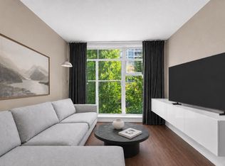 1777 W 7th Ave #216, Vancouver, BC V6J 0E5