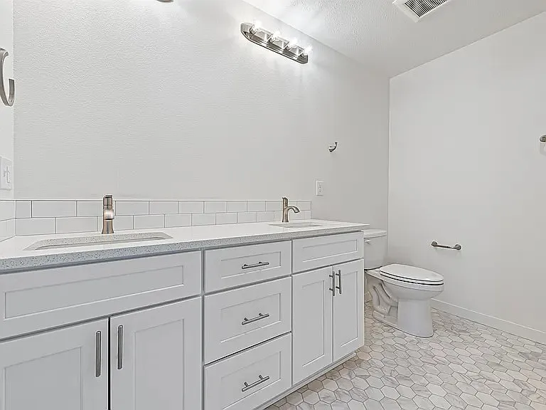1132 Greenfield Dr — Photo 20