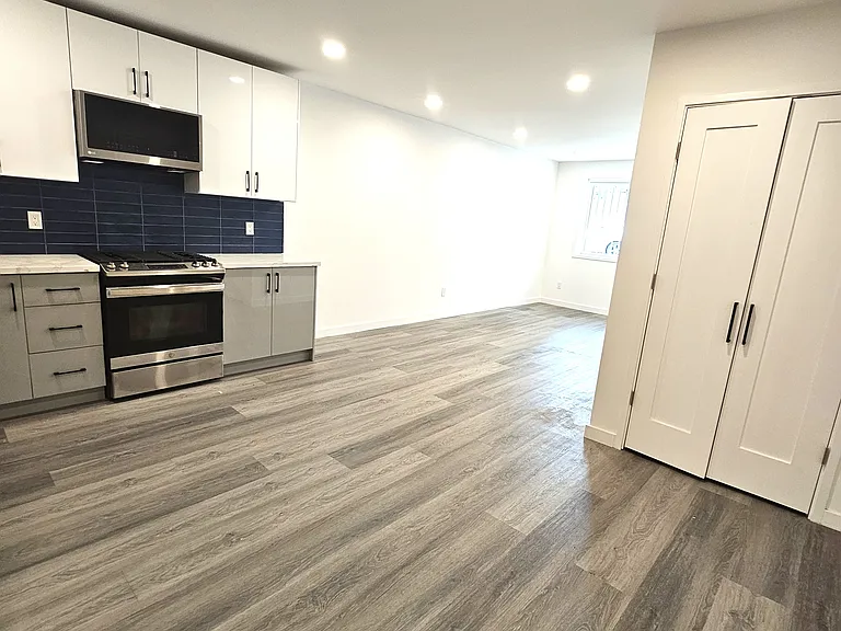 451 Tehama St #A — Photo 2