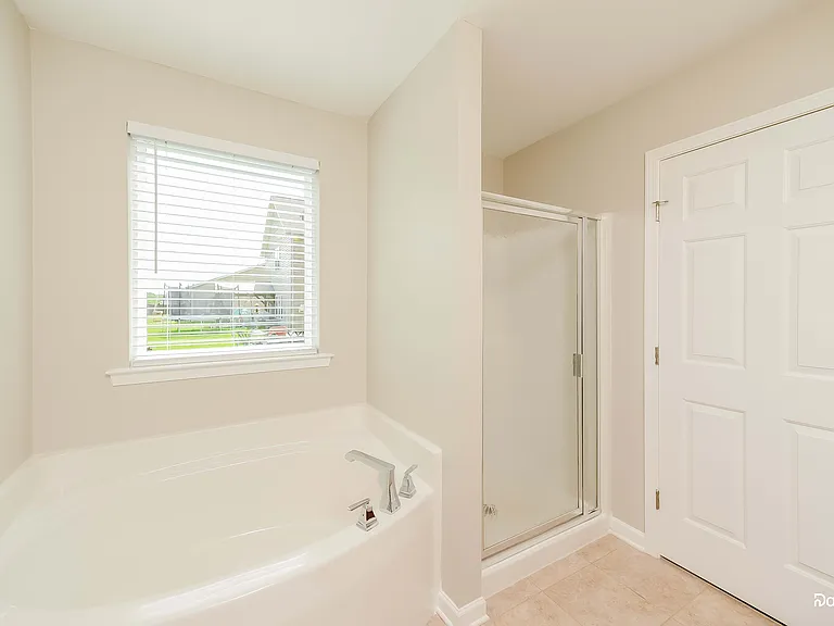 5787 Midstream Cir — Photo 9