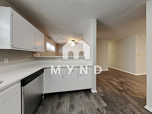 3rd image of 4418 Autumn Crest Ct